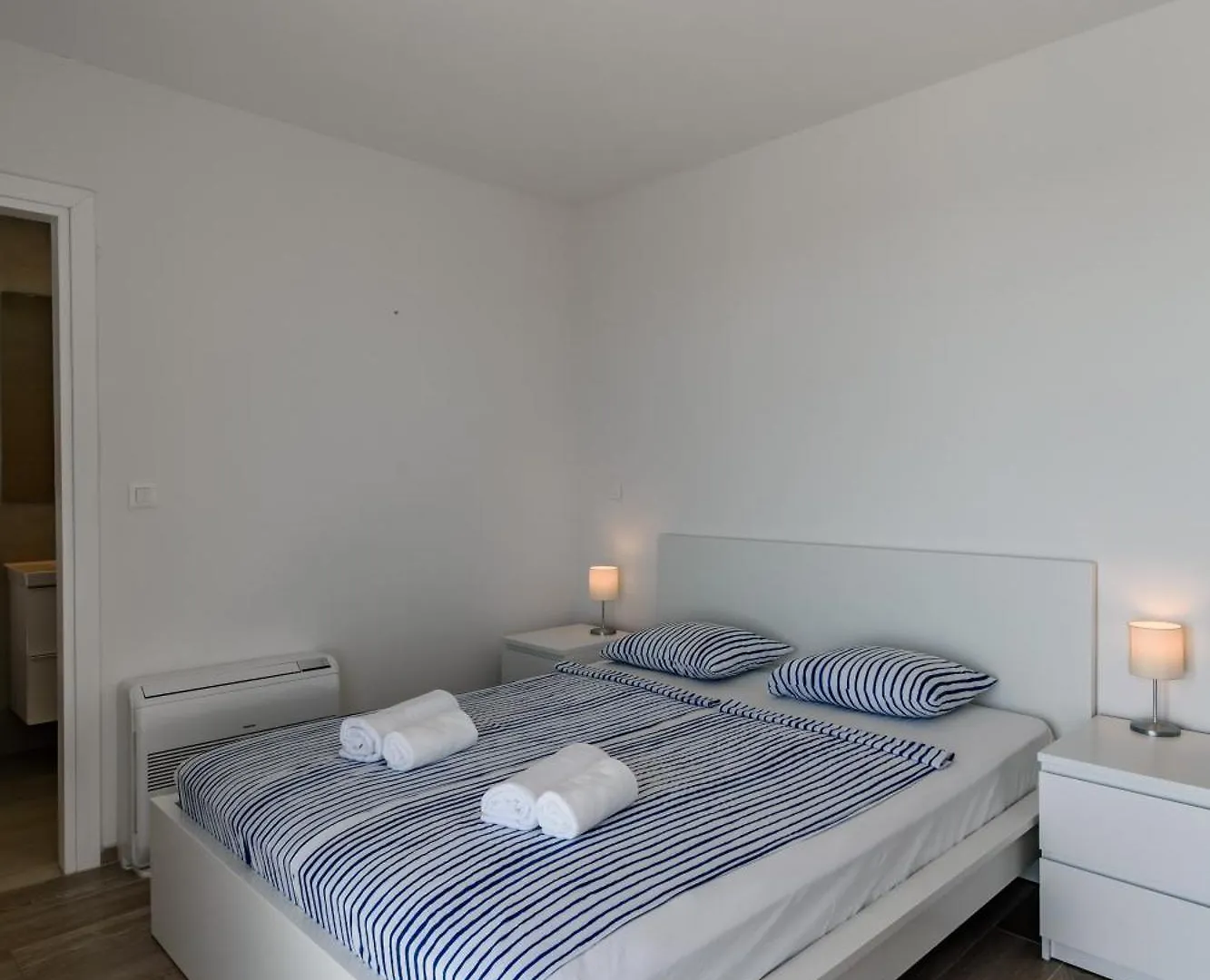 Villa Miri III Привлака 0*,  Хорватия